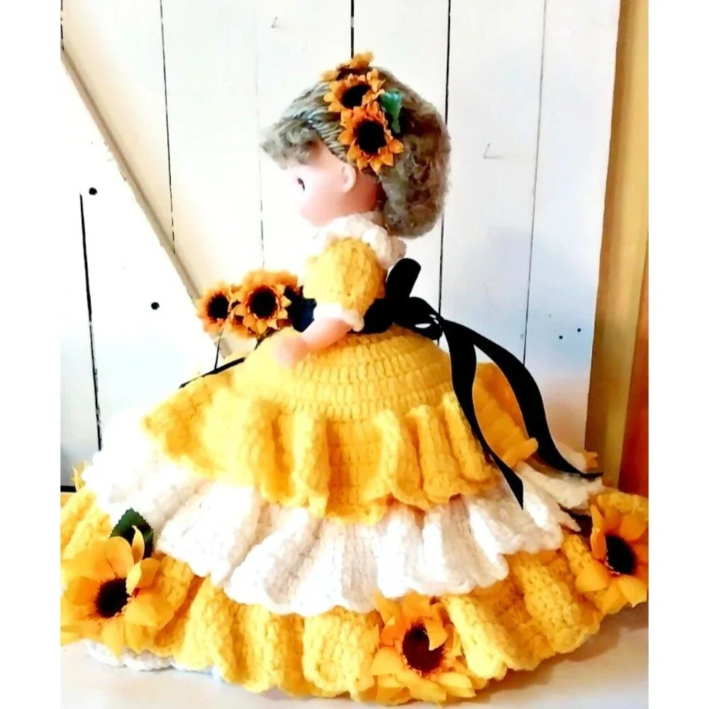 Vtg Crochet Doll Blue Eyed Yellow White Sunflowers 18
